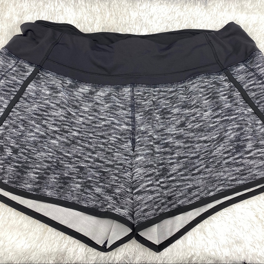 lululemon black and white speed Running shorts 10
